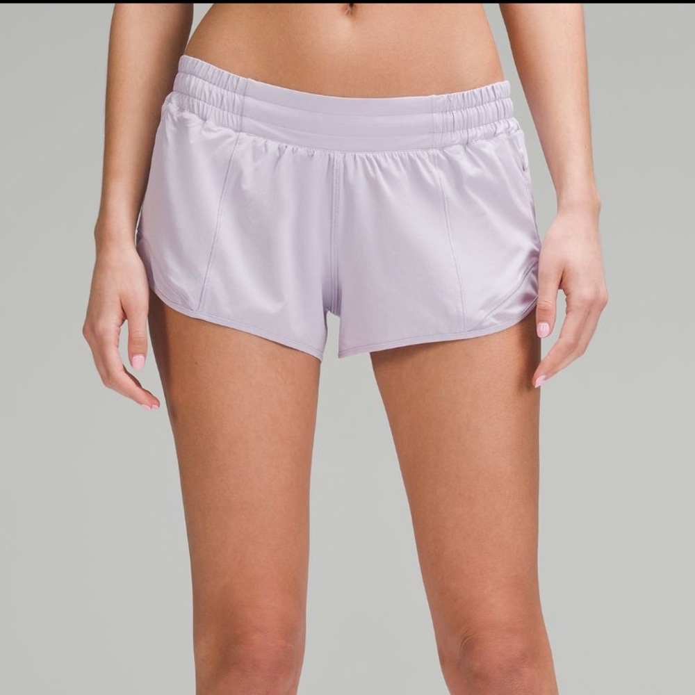 Hotty Hot Low-Rise Lined Shorts 2.5”